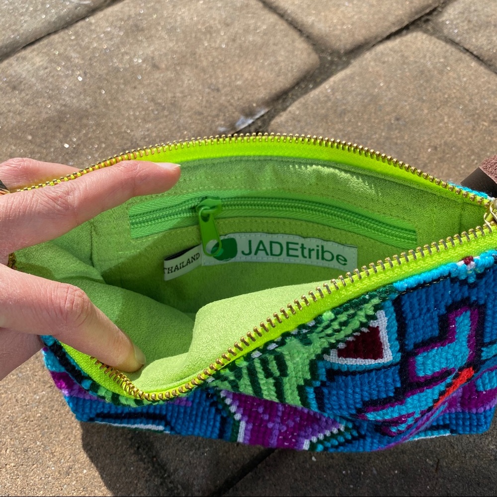 NWT JadeTribe Eliz Neon Puka Clutch - Picture 3 of 3